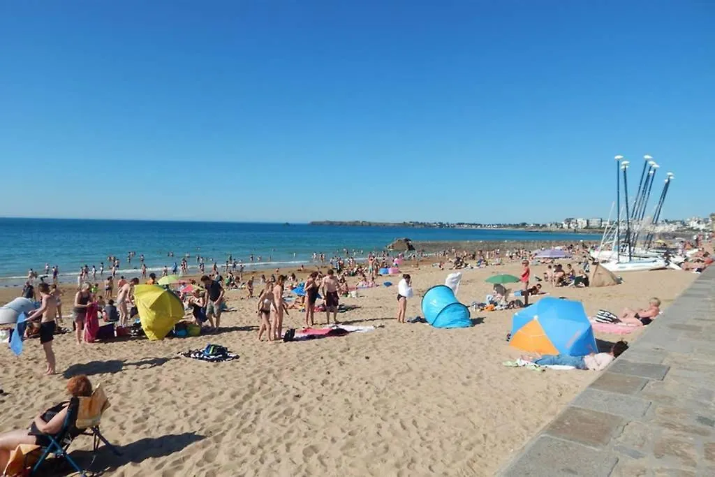 Saint Malo Bel Appartement Neuf Pres Gare Plage Sillon Intramuros Parking Prive 0*, Saint-Malo