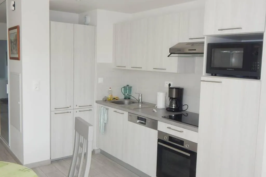 Saint Malo Bel Appartement Neuf Pres Gare Plage Sillon Intramuros Parking Prive Apartment Saint-Malo