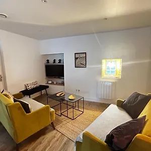 Le Ker Maclow Apartment